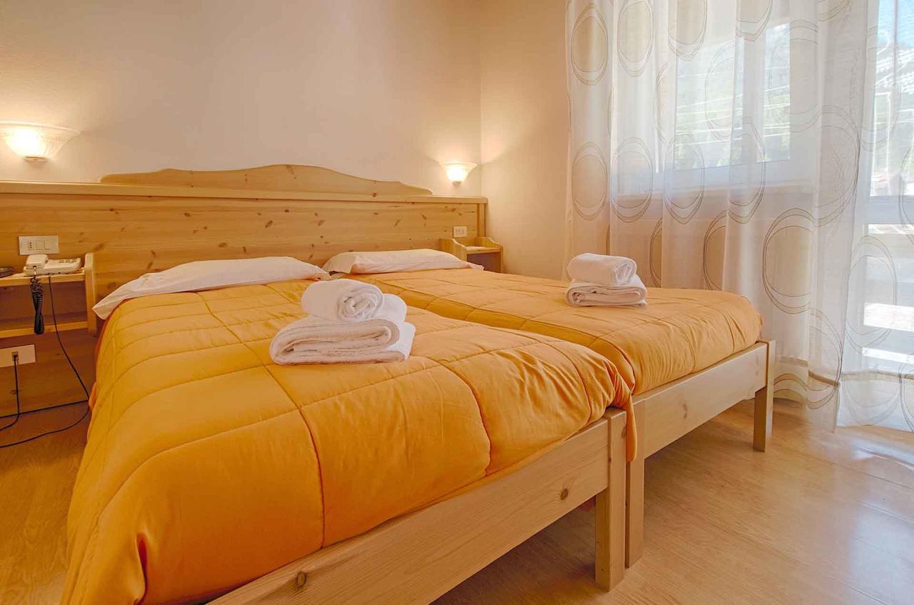 Hotel Aurora Rocca Pietore Buitenkant foto